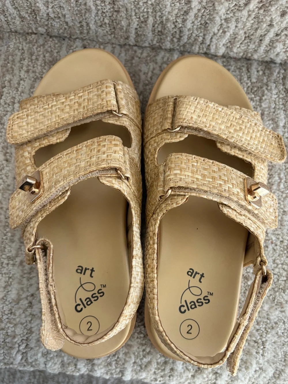 A New Day Girl’s Verity Platform gold Hardware Sandals. Size 2.